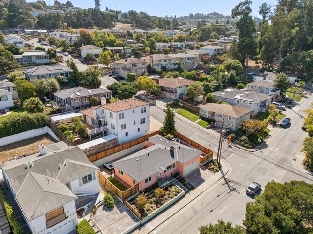 293 W 39th Avenue, San Mateo, CA 94403