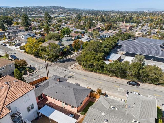 293 W 39th Avenue, San Mateo, CA 94403