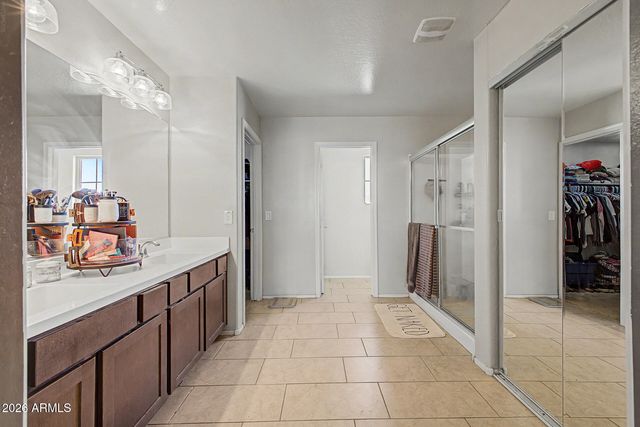 10155 W GOLDEN Lane, Peoria, AZ 85345