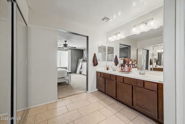 10155 W GOLDEN Lane, Peoria, AZ 85345