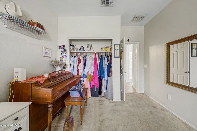10155 W GOLDEN Lane, Peoria, AZ 85345