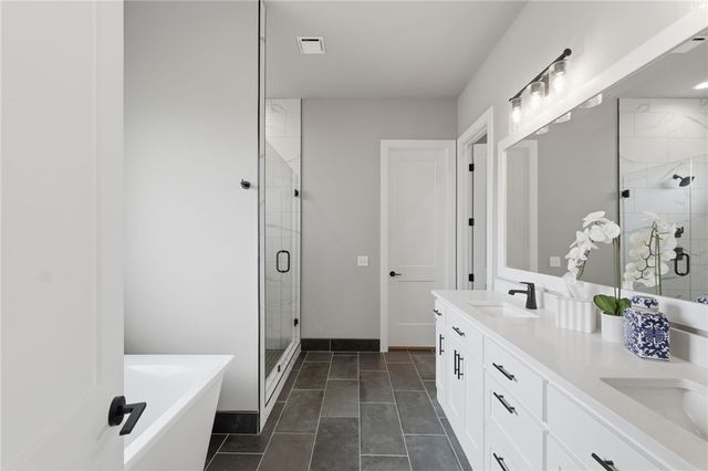 3507 SW Starburst Avenue, Bentonville, AR 72713
