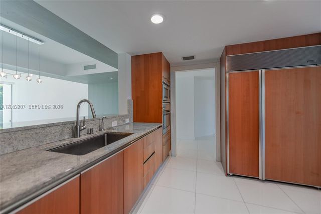 2627 S Bayshore Dr 604, Miami, FL 33133