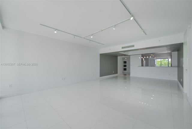 2627 S Bayshore Dr 604, Miami, FL 33133