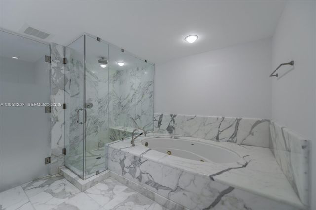 2627 S Bayshore Dr 604, Miami, FL 33133