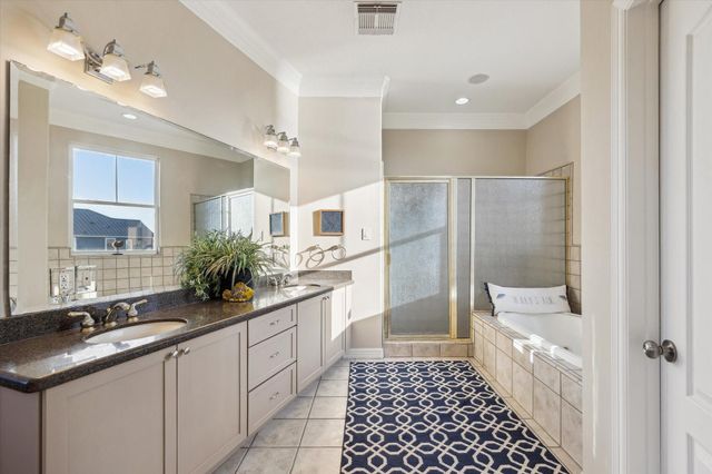 1854 Tiki Drive, Tiki Island, TX 77554