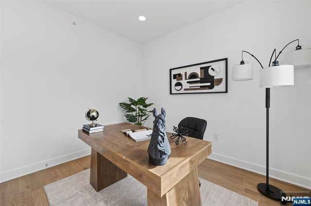 22 Gabriel Court 22, Paramus, NJ 07652