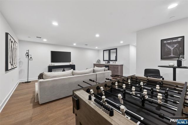 22 Gabriel Court 22, Paramus, NJ 07652
