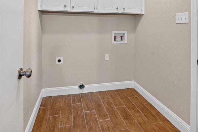 2208 Cambridge Drive, Hurst, TX 76054