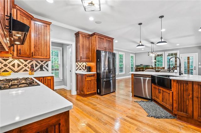 1816 Yorkshire Drive, Woodstock, GA 30189