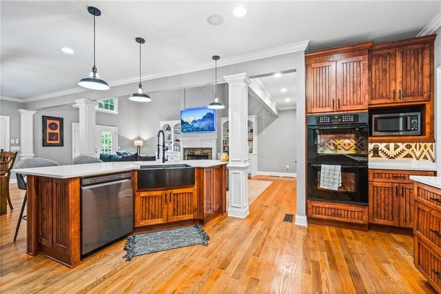 1816 Yorkshire Drive, Woodstock, GA 30189