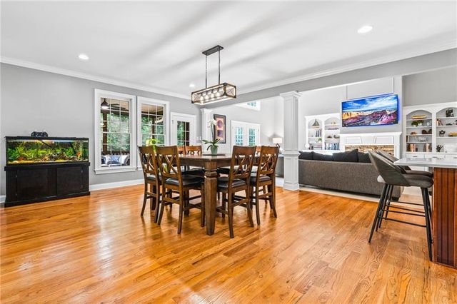 1816 Yorkshire Drive, Woodstock, GA 30189