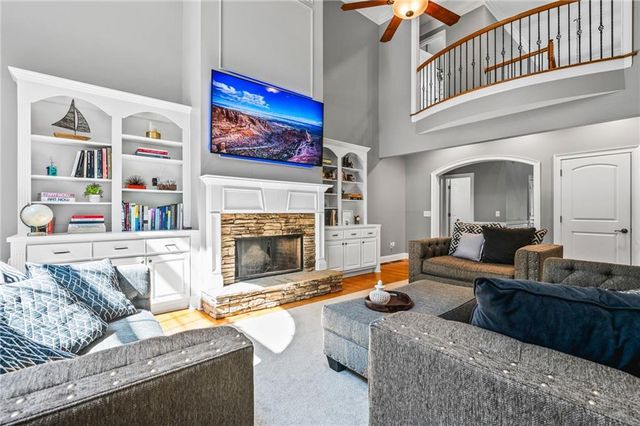 1816 Yorkshire Drive, Woodstock, GA 30189