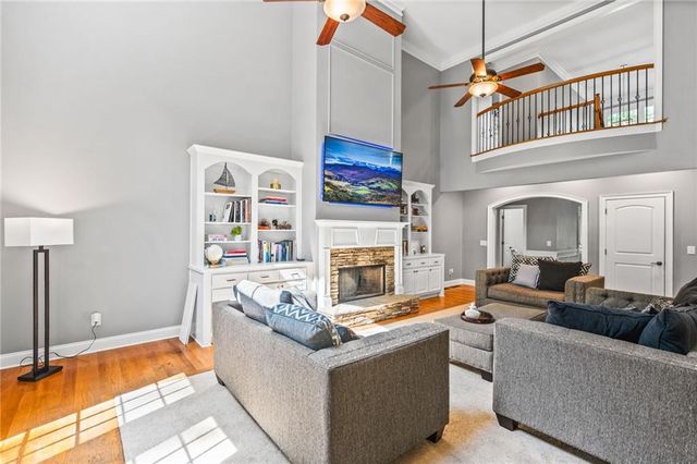 1816 Yorkshire Drive, Woodstock, GA 30189