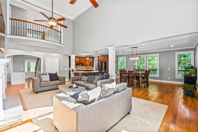 1816 Yorkshire Drive, Woodstock, GA 30189