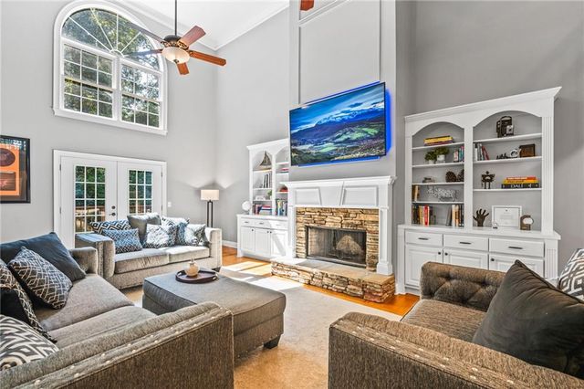 1816 Yorkshire Drive, Woodstock, GA 30189