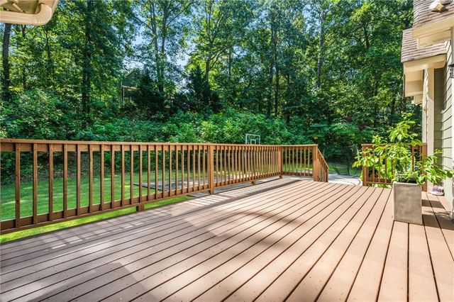 1816 Yorkshire Drive, Woodstock, GA 30189