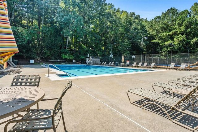 1816 Yorkshire Drive, Woodstock, GA 30189