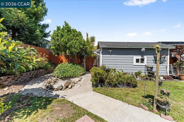 1538 Russell St, Berkeley, CA 94703
