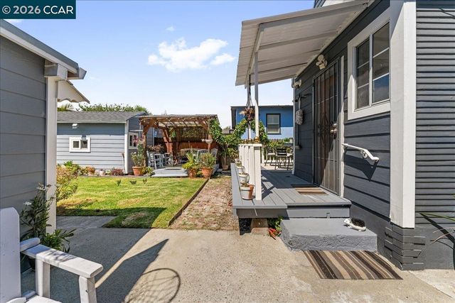 1538 Russell St, Berkeley, CA 94703