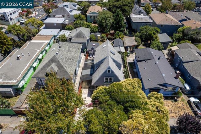 1538 Russell St, Berkeley, CA 94703