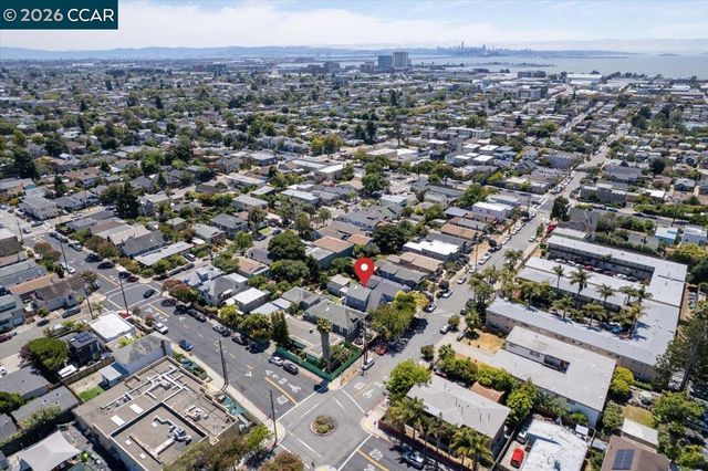 1538 Russell St, Berkeley, CA 94703