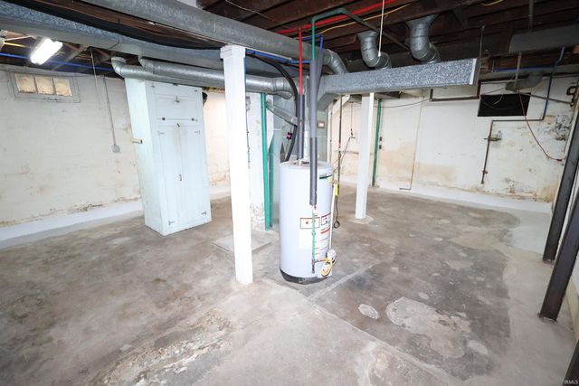 2213 Kendall Street, South Bend, IN 46613