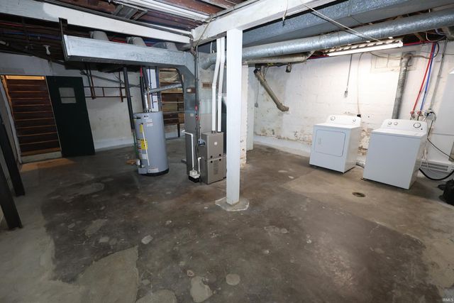 2213 Kendall Street, South Bend, IN 46613