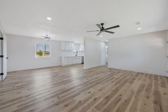 9561 Garden Drive, Hanford, CA 93230