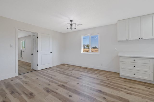 9561 Garden Drive, Hanford, CA 93230