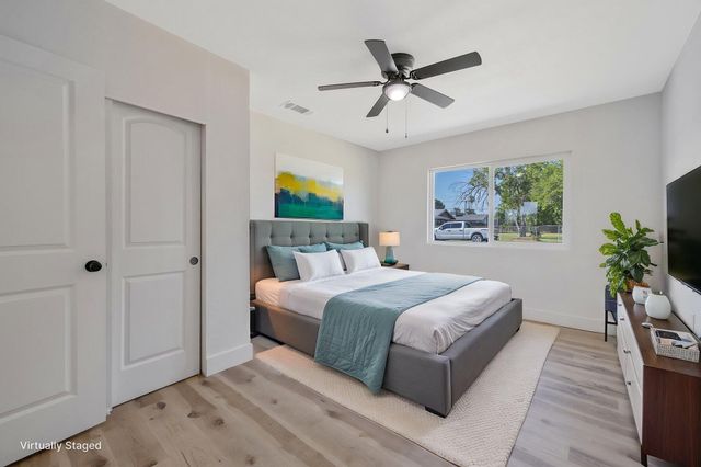 9561 Garden Drive, Hanford, CA 93230