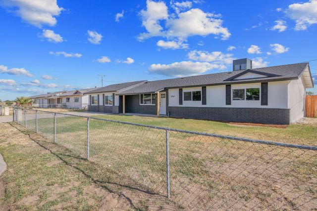 9561 Garden Drive, Hanford, CA 93230