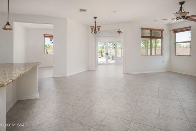 379 E Honey Bee Preserve Way, Oro Valley, AZ 85755