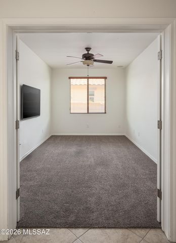 379 E Honey Bee Preserve Way, Oro Valley, AZ 85755