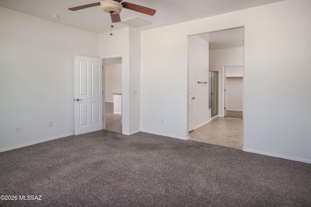 379 E Honey Bee Preserve Way, Oro Valley, AZ 85755