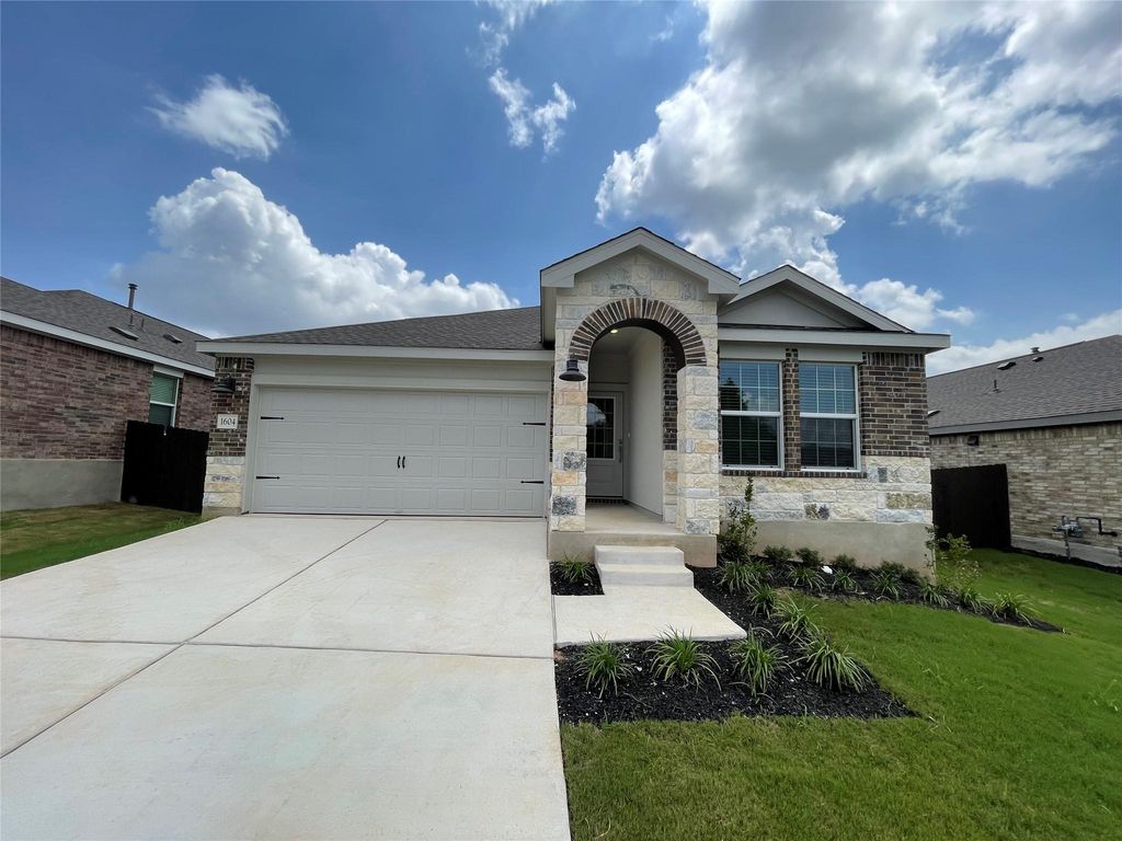 1604 Chapel Ranch RD, Georgetown, TX 78628