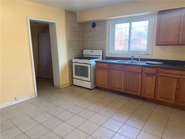 69 West 3rd Street, Corning City, NY 14830