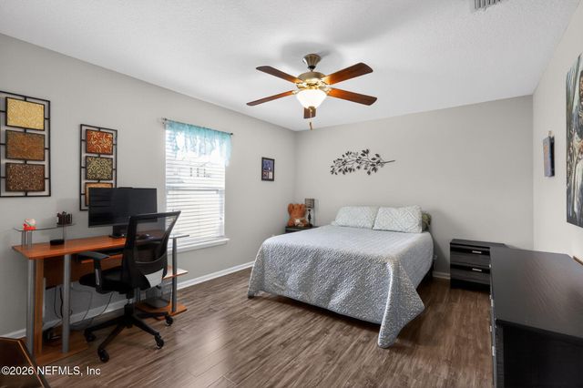 2720 SALT LAKE Drive, Jacksonville, FL 32211