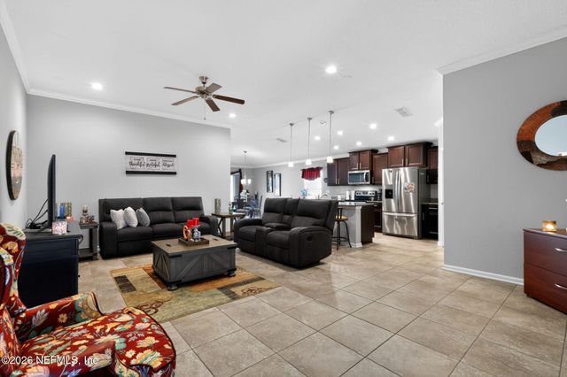 2720 SALT LAKE Drive, Jacksonville, FL 32211