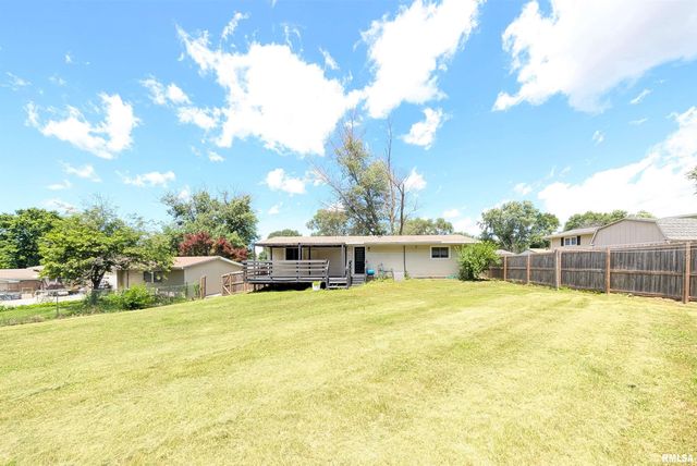 306 PONTIAC Road, Marquette Heights, IL 61554