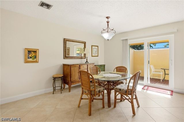 180 Harrison RD 3, Naples, FL 34112