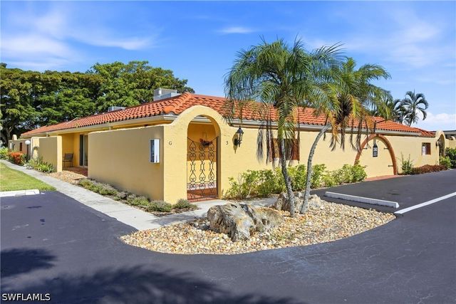 180 Harrison RD 3, Naples, FL 34112