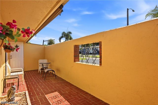 180 Harrison RD 3, Naples, FL 34112