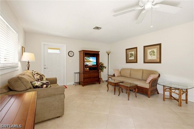 180 Harrison RD 3, Naples, FL 34112