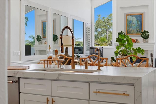 1102 MARINA DRIVE, Tarpon Springs, FL 34689