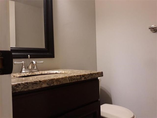 1100 NW 87th Avenue 204, Coral Springs, FL 33071