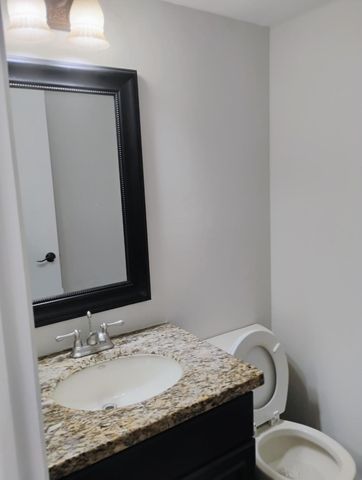1100 NW 87th Avenue 204, Coral Springs, FL 33071