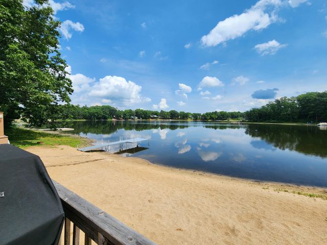 9523-25 Terry Street, Lake, MI 48632