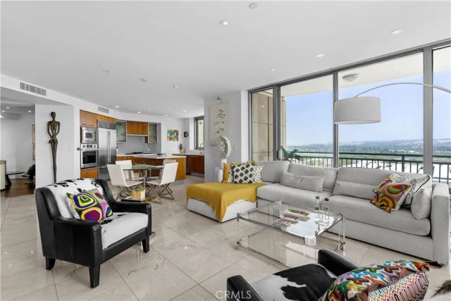 5104 Scholarship, Irvine, CA 92612