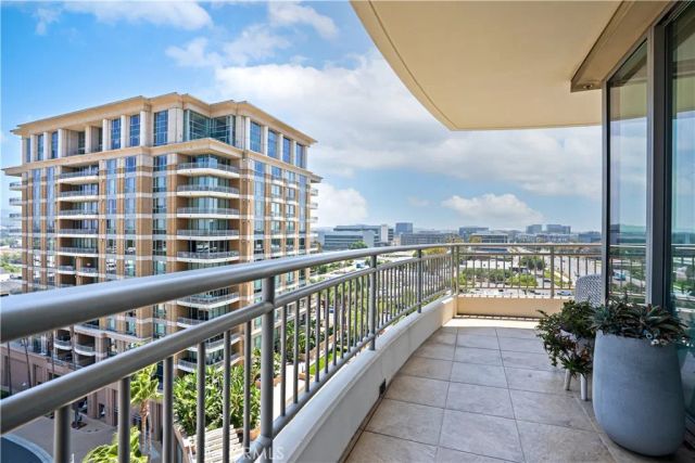 5104 Scholarship, Irvine, CA 92612